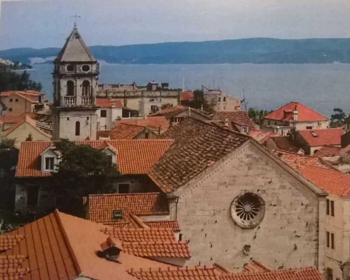 Apartman Renata Omiš Zewnętrze zdjęcie