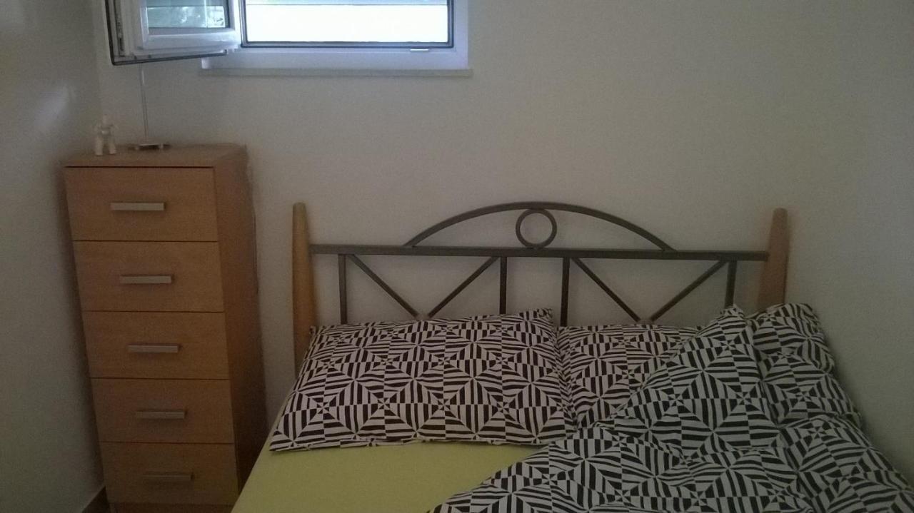 Apartman Renata Omiš Zewnętrze zdjęcie