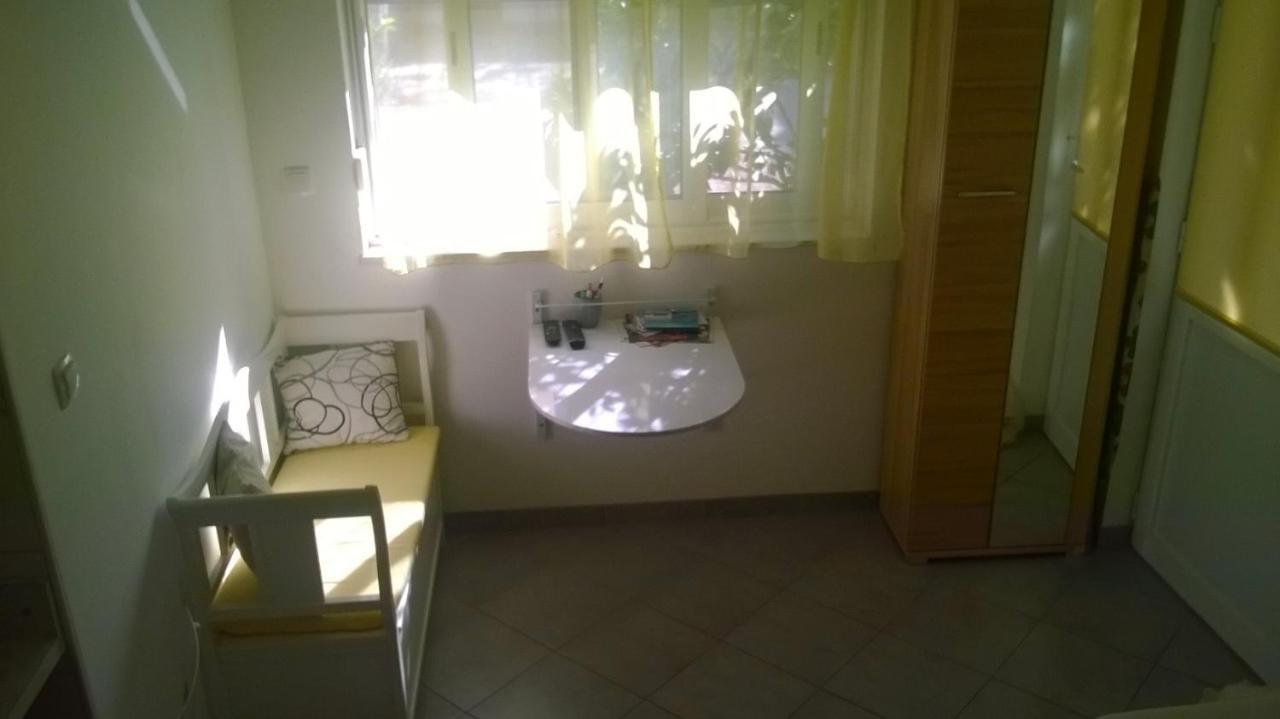 Apartman Renata Omiš Zewnętrze zdjęcie