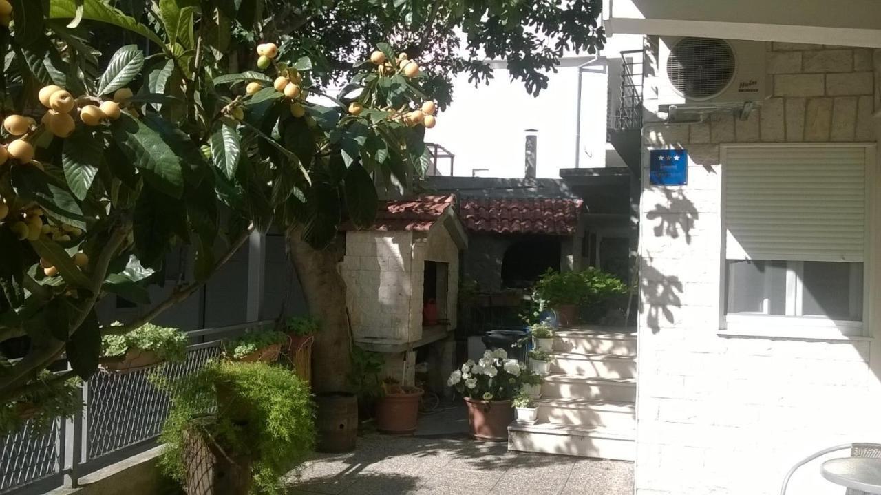 Apartman Renata Omiš Zewnętrze zdjęcie